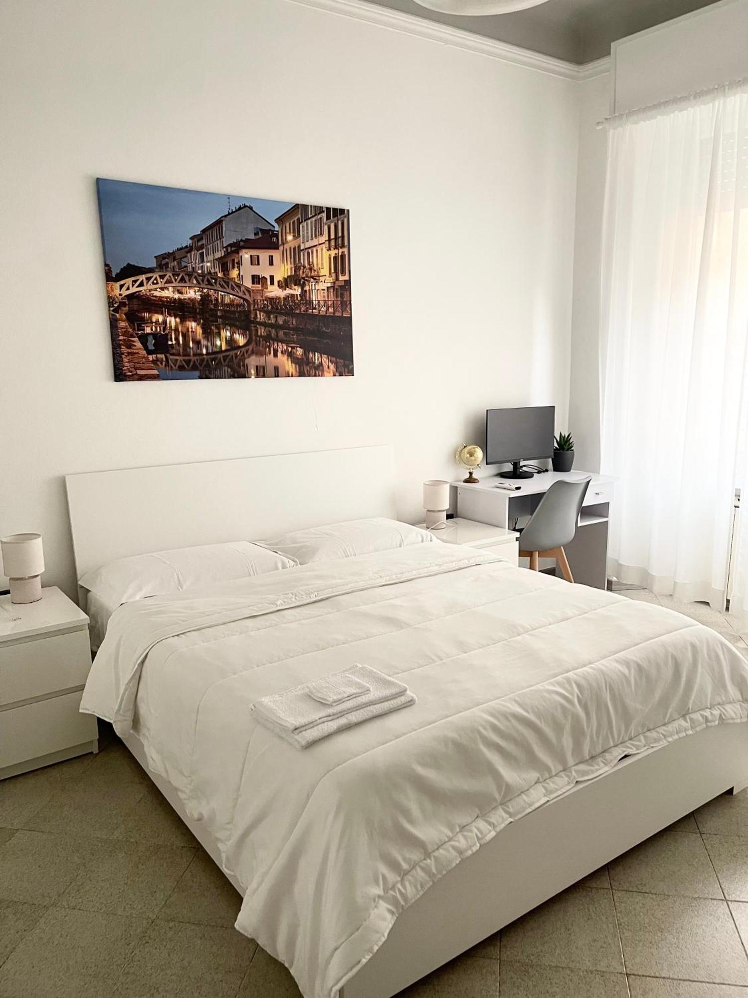 Bilocale Zona Navigli Milão Exterior foto